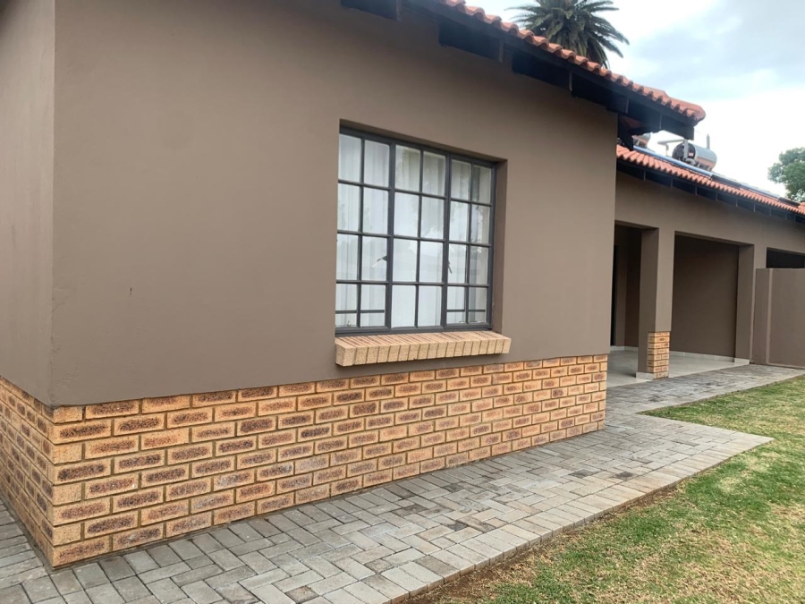 3 Bedroom Property for Sale in Waterkloof A H North West